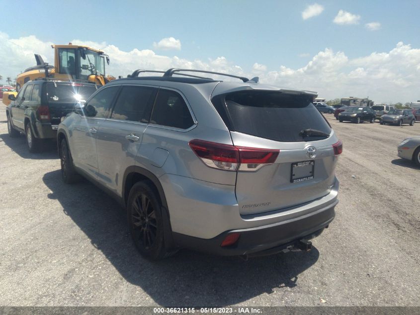 2019 TOYOTA HIGHLANDER SE - 5TDJZRFH4KS573625