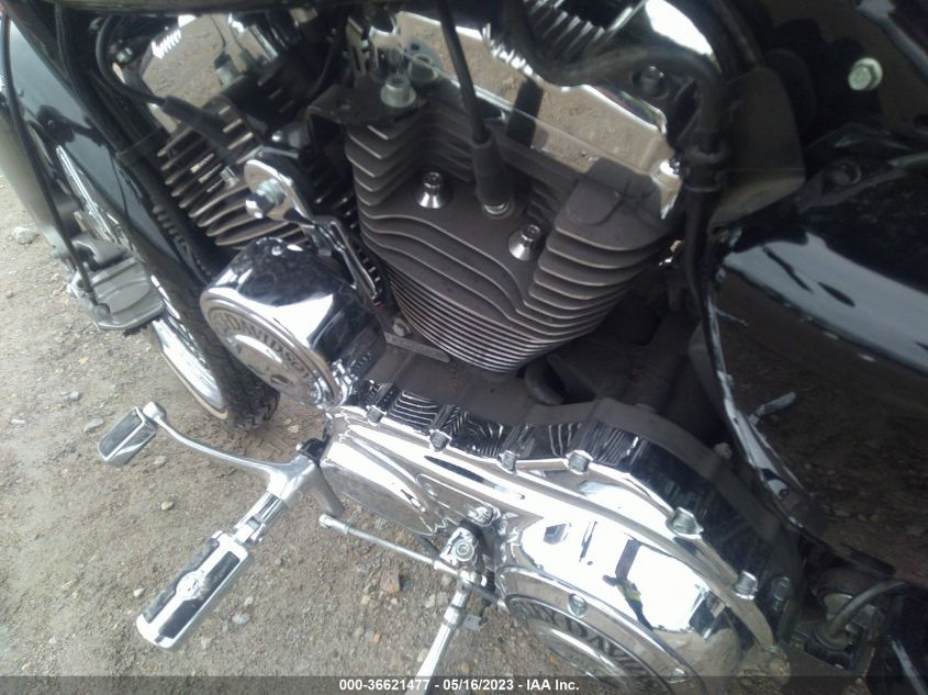 2016 HARLEY-DAVIDSON XL1200 V - 1HD1LF310GC442643