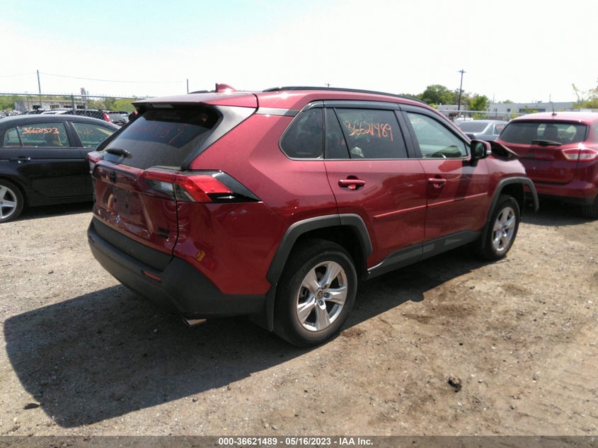 VIN 2T3P1RFV6MW233000 2021 TOYOTA RAV4 XLE