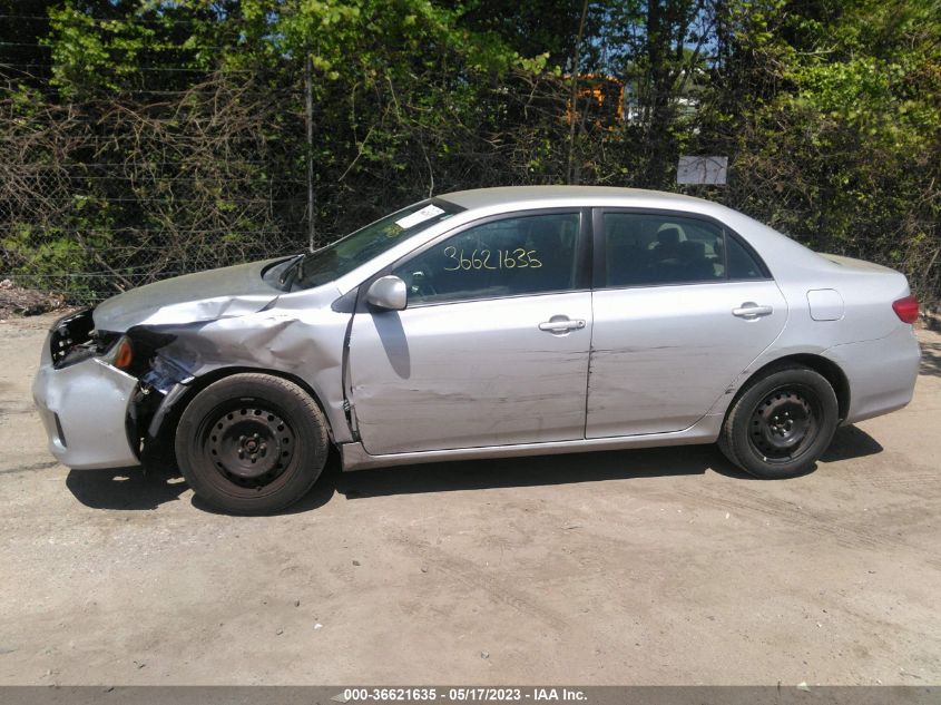 2013 TOYOTA COROLLA LE - 2T1BU4EE0DC996890