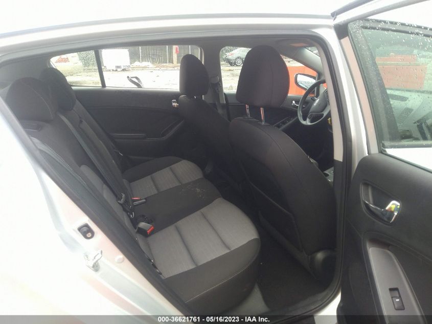 2016 KIA FORTE 5-DOOR LX - KNAFK5A86G5650547