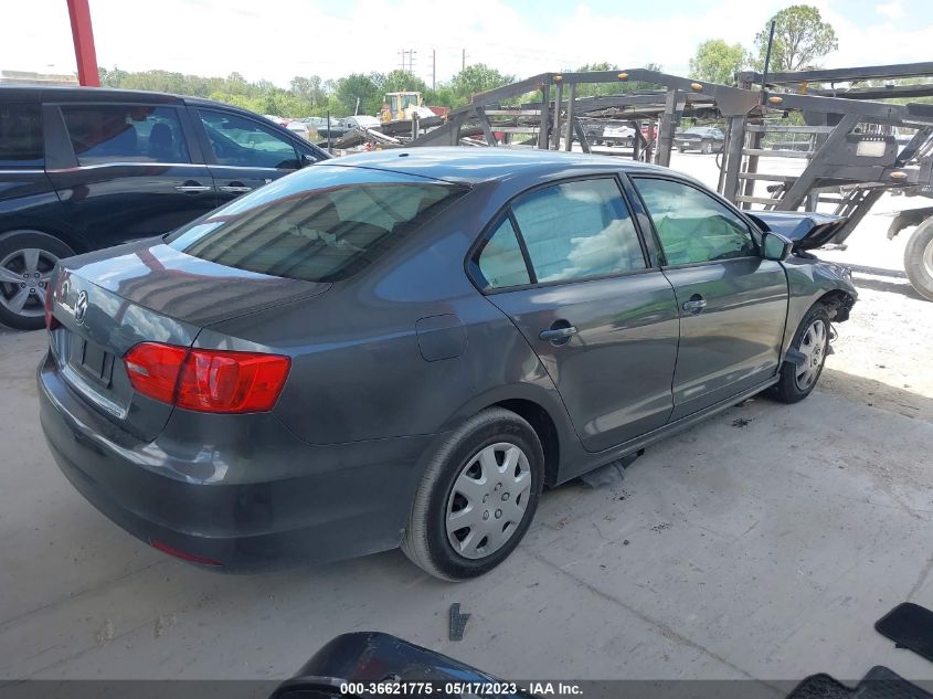 2014 VOLKSWAGEN JETTA SEDAN S - 3VW1K7AJ0EM379548