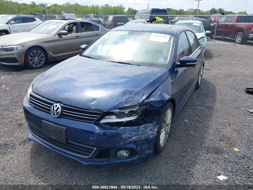 2014 VOLKSWAGEN JETTA SEDAN TDI W/PREMIUM/NAV - 3VWLL7AJ5EM428670