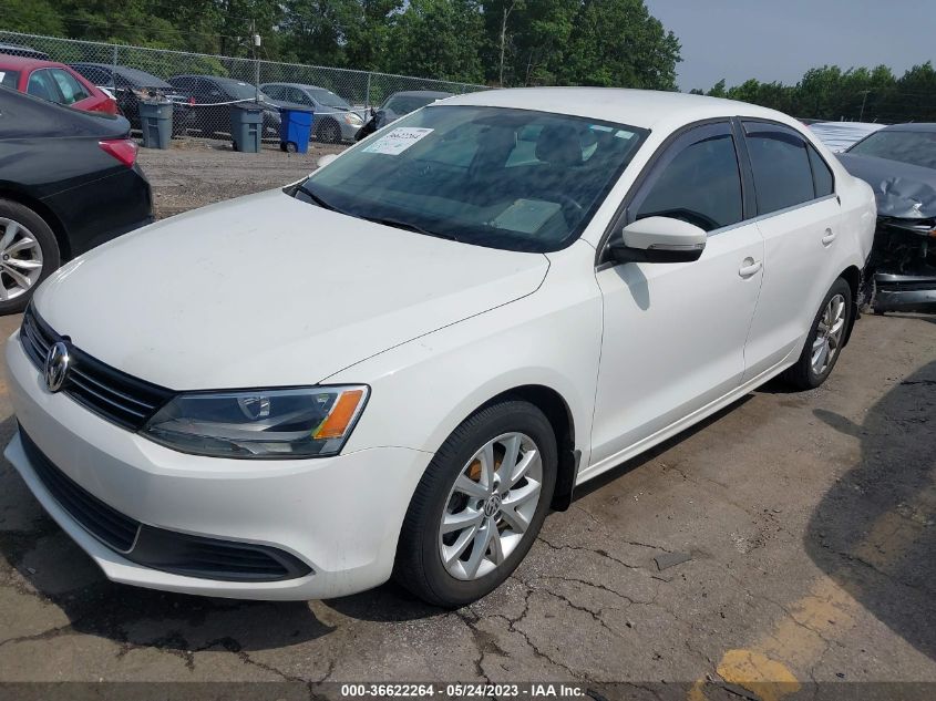 2014 VOLKSWAGEN JETTA SEDAN SE W/CONNECTIVITY - 3VWD17AJ4EM218751