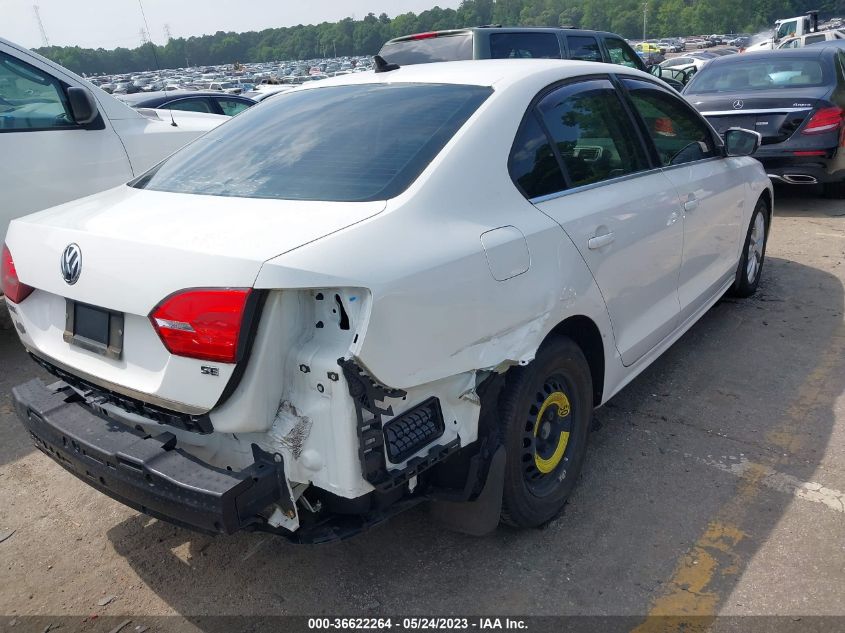 2014 VOLKSWAGEN JETTA SEDAN SE W/CONNECTIVITY - 3VWD17AJ4EM218751