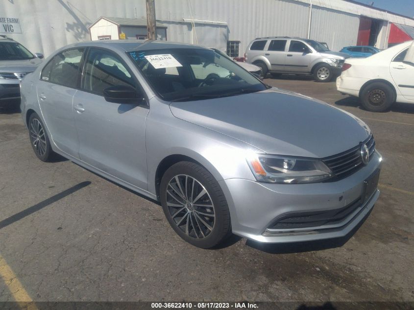 2015 VOLKSWAGEN JETTA SEDAN 1.8T SE - 3VWD17AJ5FM246642