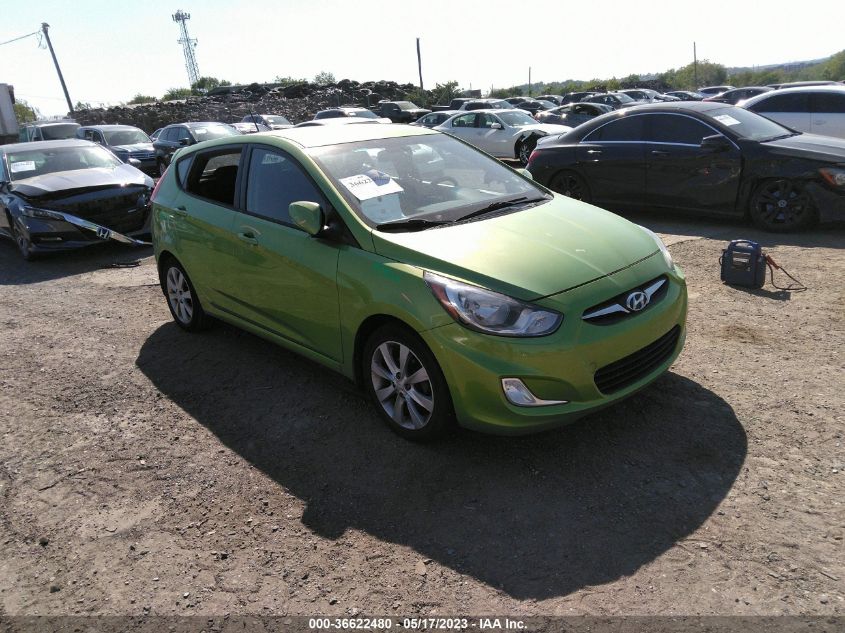 2013 HYUNDAI ACCENT SE - KMHCU5AE4DU069597