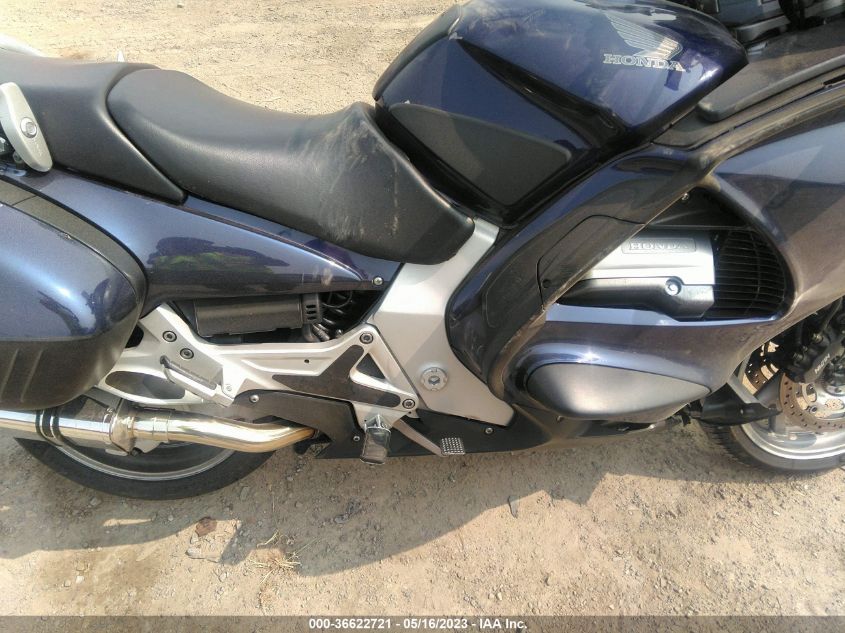 2004 HONDA ST1300 A JH2SC51504M200065