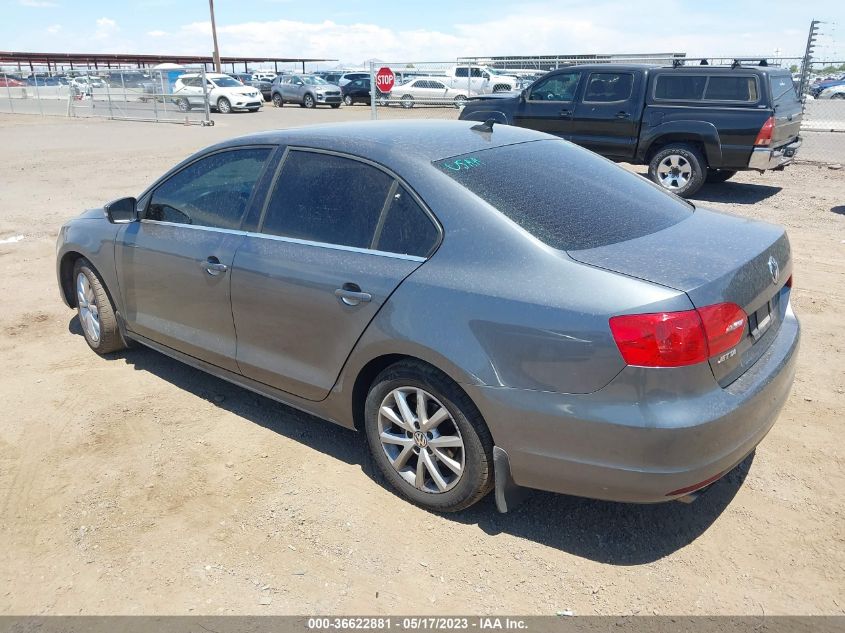 2014 VOLKSWAGEN JETTA SEDAN SE - 3VWD17AJXEM392324