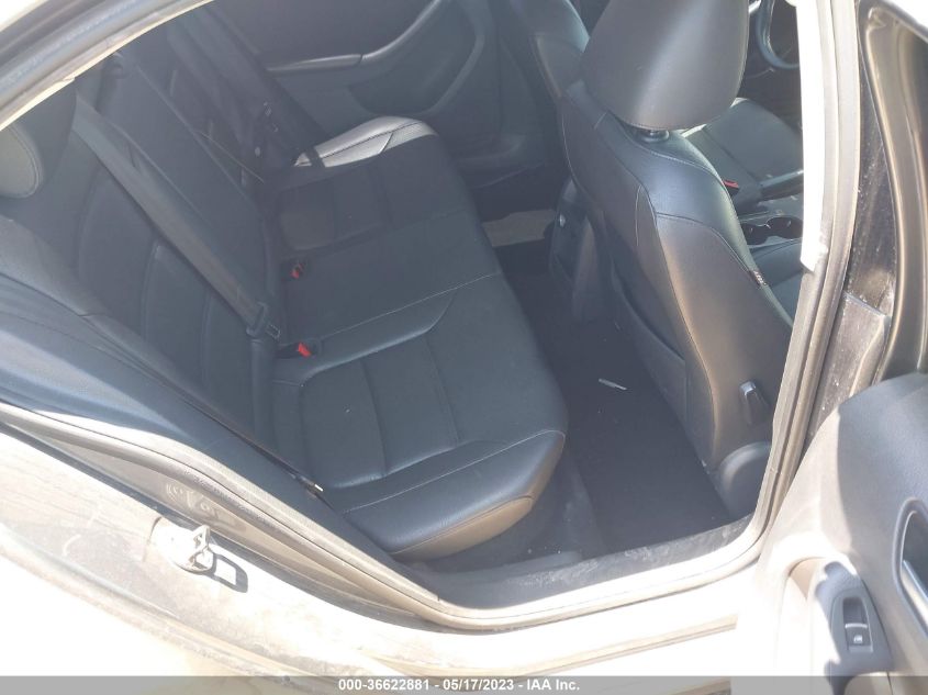 2014 VOLKSWAGEN JETTA SEDAN SE - 3VWD17AJXEM392324