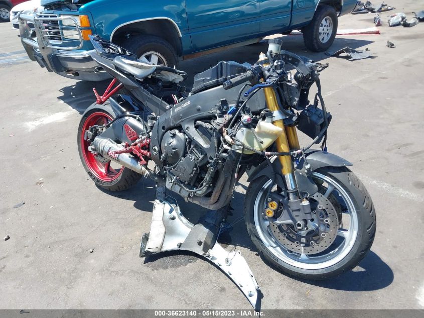 2009 YAMAHA YZFR6 - JYARJ16E39A018301