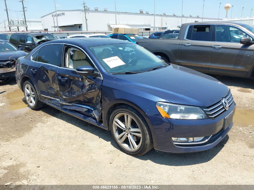 2015 VOLKSWAGEN PASSAT 1.8T SE W/SUNROOF & NAV - 1VWBS7A31FC091871