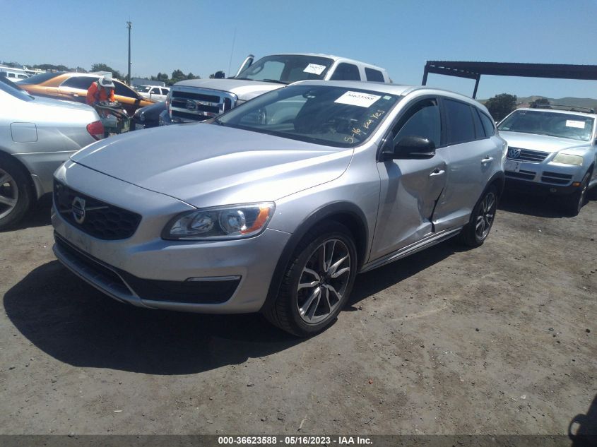 2017 VOLVO V60 CROSS COUNTRY YV440MWK6H1025778