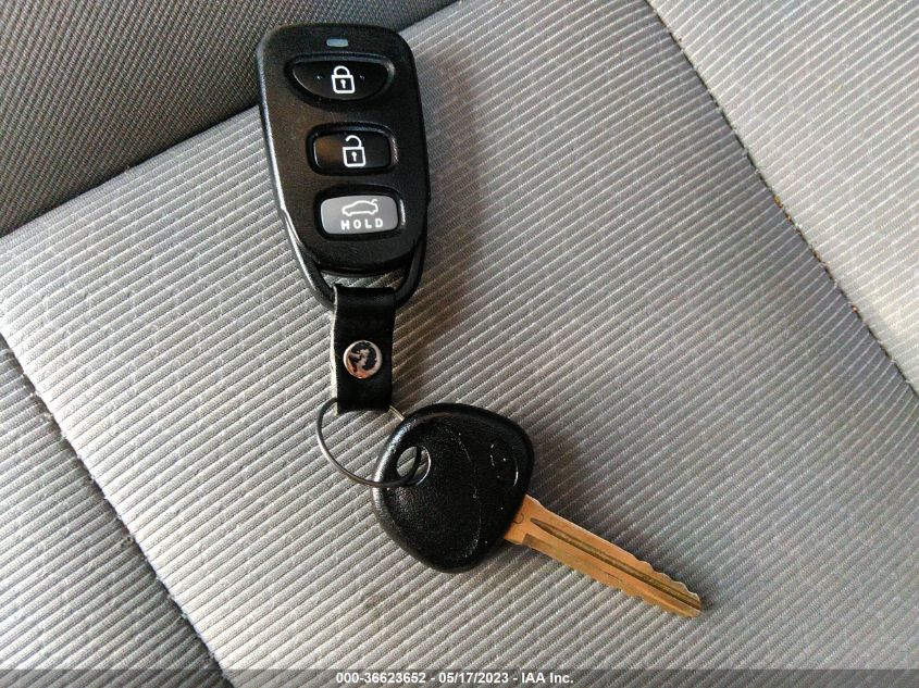 2017 HYUNDAI ELANTRA SE - 5NPD84LF7HH190864