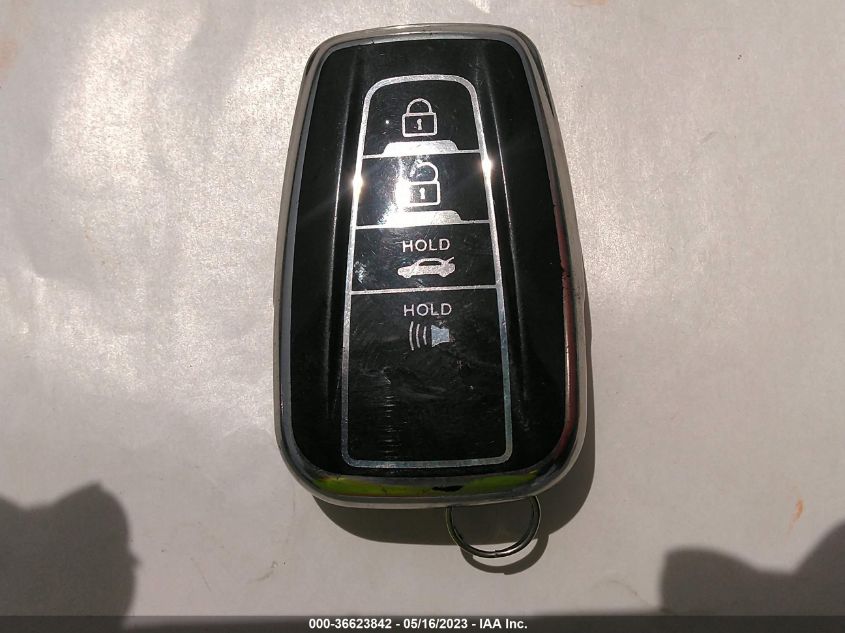 2021 TOYOTA HIGHLANDER XLE - 5TDGZRBH3MS059638