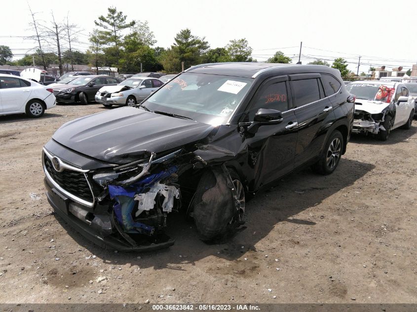 2021 TOYOTA HIGHLANDER XLE - 5TDGZRBH3MS059638
