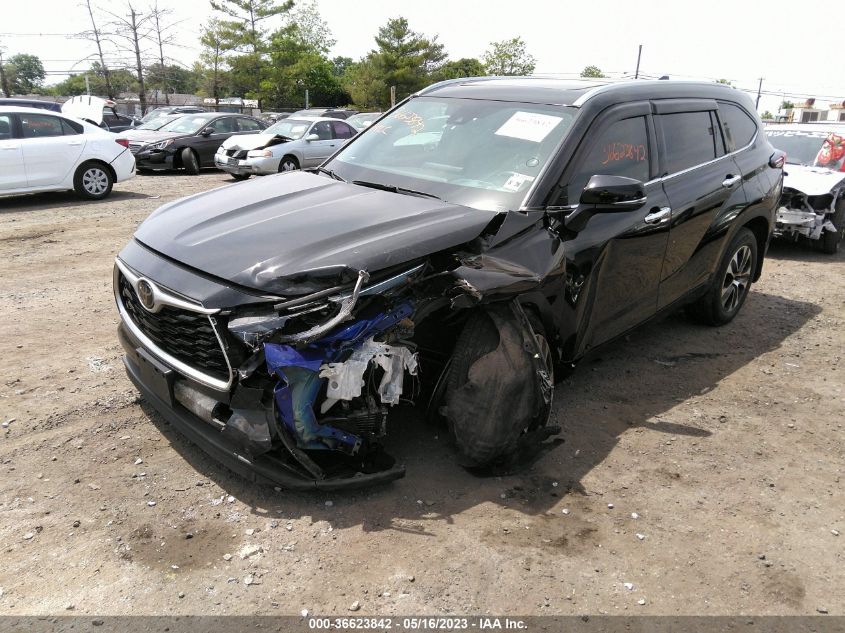 2021 TOYOTA HIGHLANDER XLE - 5TDGZRBH3MS059638
