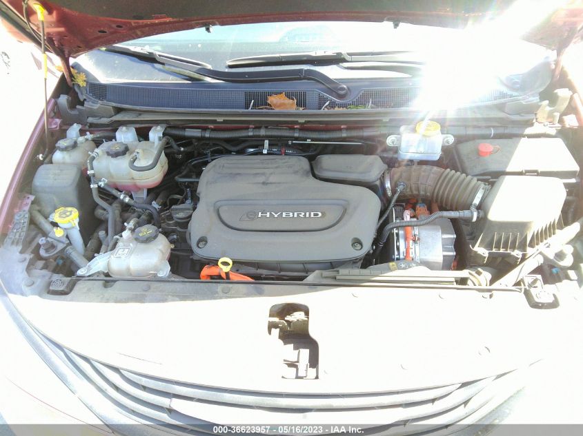 2018 CHRYSLER PACIFICA HYBRID LIMITED - 2C4RC1N77JR365177