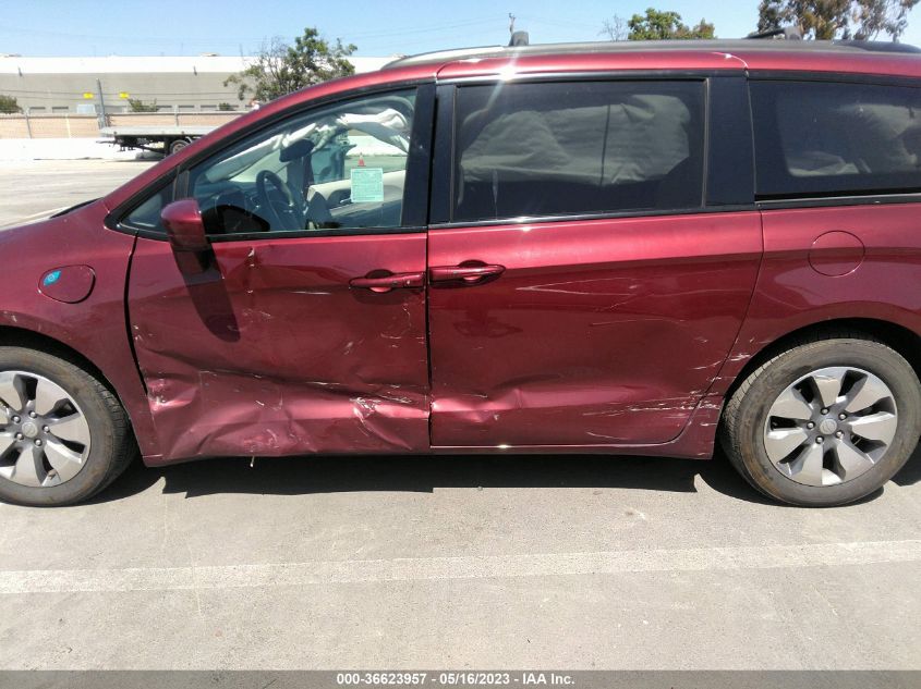 2018 CHRYSLER PACIFICA HYBRID LIMITED - 2C4RC1N77JR365177