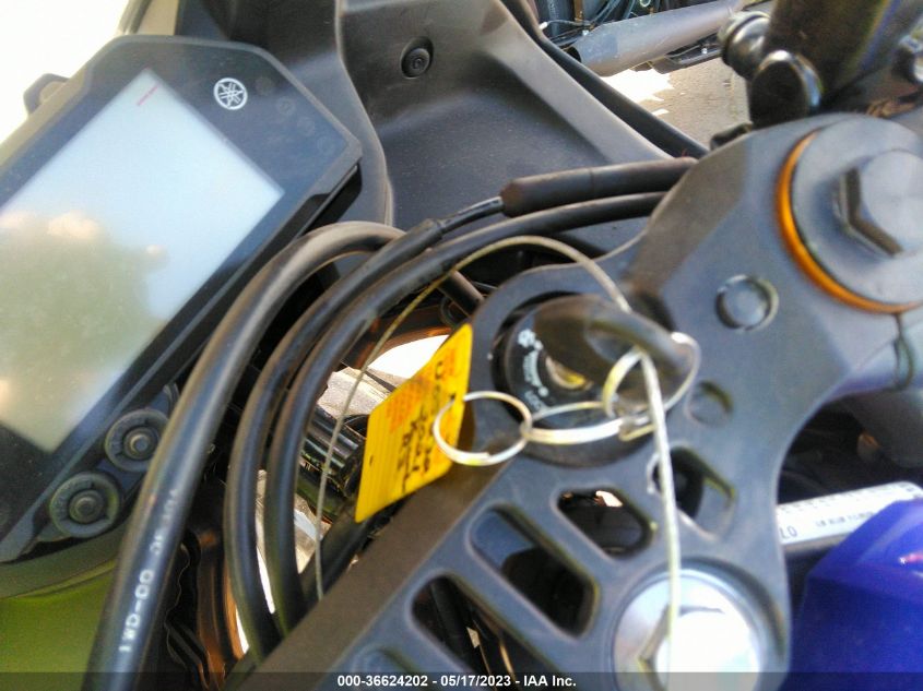 2021 YAMAHA YZFR3 A MH3RH18Y6MK005232