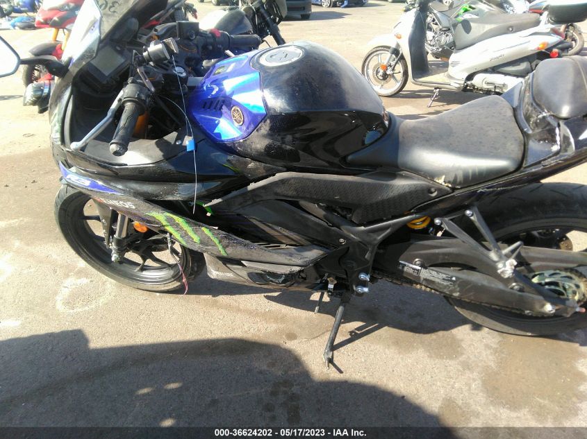 2021 YAMAHA YZFR3 A MH3RH18Y6MK005232