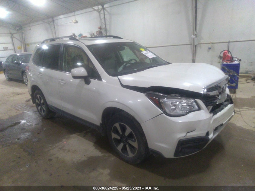 VIN JF2SJAJC9JH579126 2018 SUBARU FORESTER LIMITED