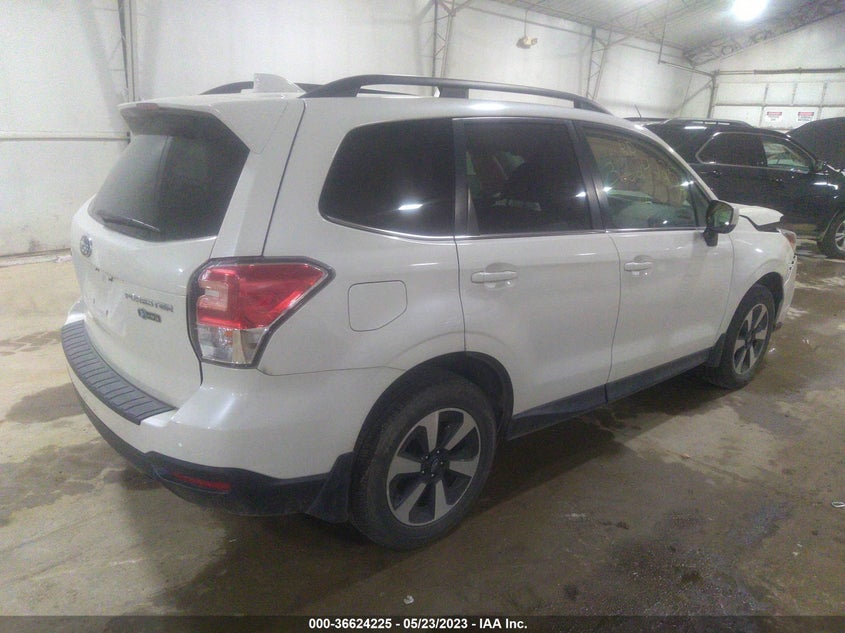 VIN JF2SJAJC9JH579126 2018 SUBARU FORESTER LIMITED