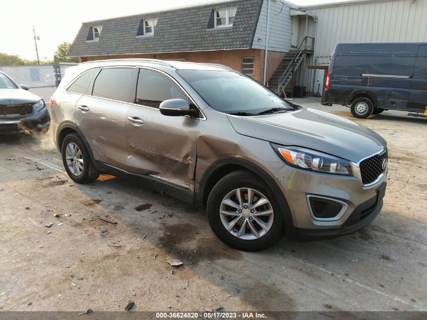 2017 KIA SORENTO LX V6 - 5XYPGDA58HG324329