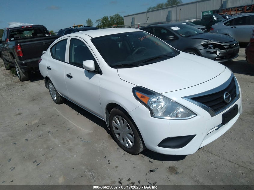 NISSAN VERSA SEDAN S PLUS 2017