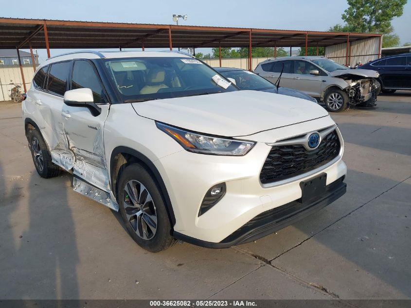 2020 TOYOTA HIGHLANDER HYBRID XLE - 5TDGARAH4LS502273