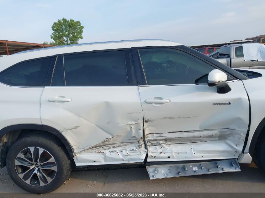 2020 TOYOTA HIGHLANDER HYBRID XLE - 5TDGARAH4LS502273