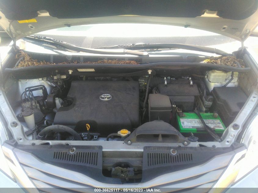 2015 TOYOTA SIENNA XLE - 5TDYK3DC3FS596231
