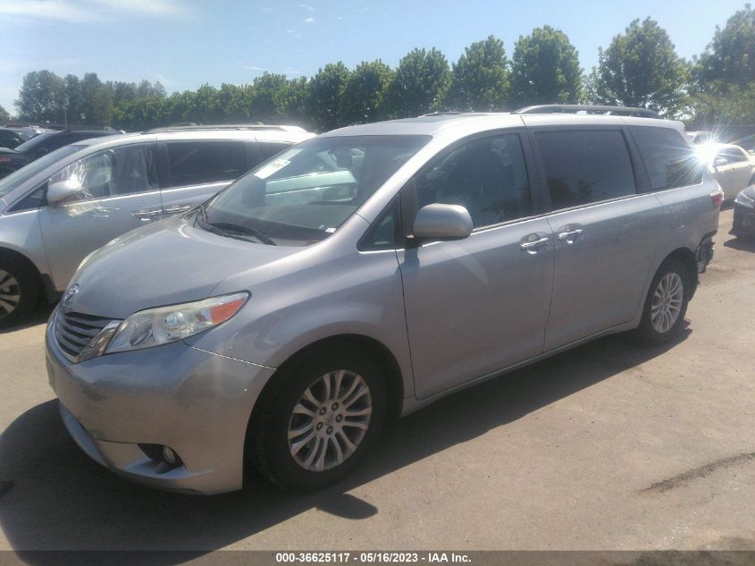 2015 TOYOTA SIENNA XLE - 5TDYK3DC3FS596231