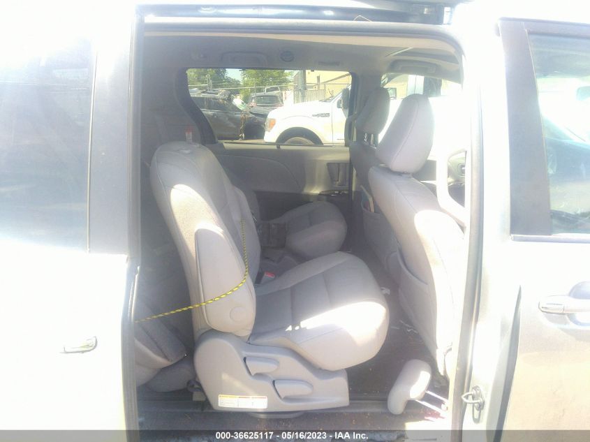 2015 TOYOTA SIENNA XLE - 5TDYK3DC3FS596231