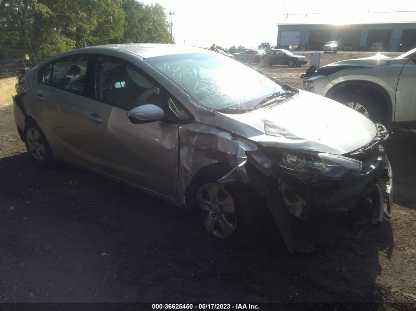 2016 KIA FORTE LX - KNAFX4A6XG5499643