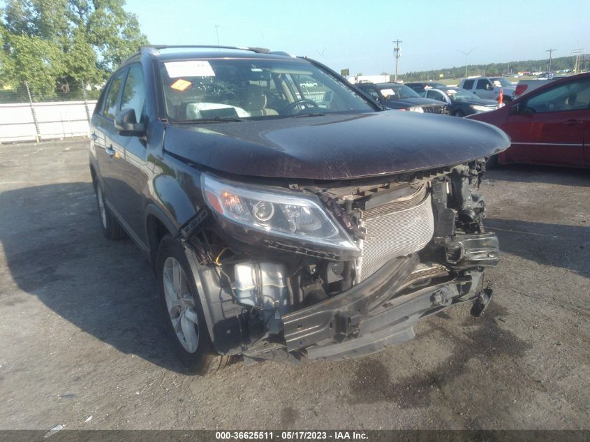 2014 KIA SORENTO LX - 5XYKT4A69EG547411