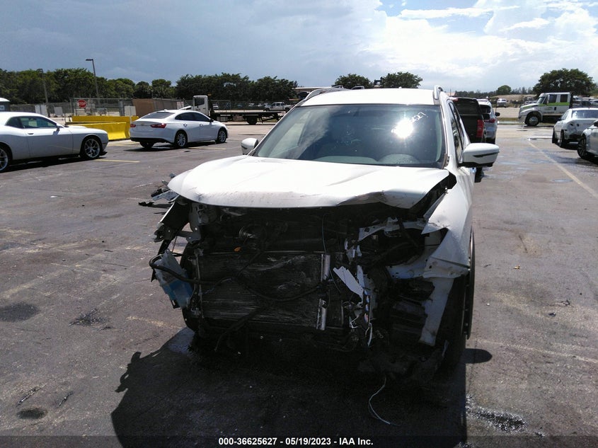 VIN 5N1AT2MT4JC837423 2018 NISSAN ROGUE SV