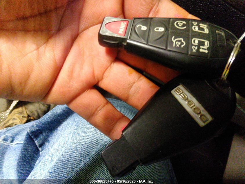 2013 DODGE GRAND CARAVAN CREW - 2C4RDGDG4DR644382