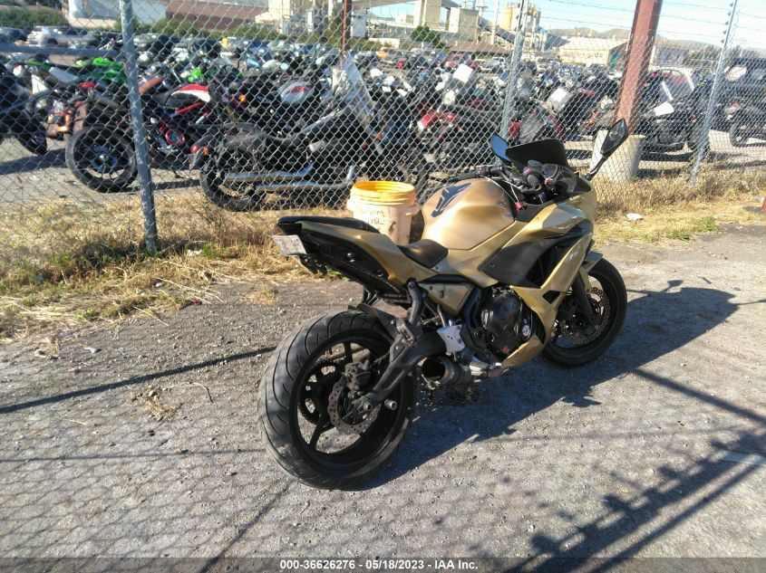 2017 KAWASAKI EX650 F - JKAEXEK15HDA07192