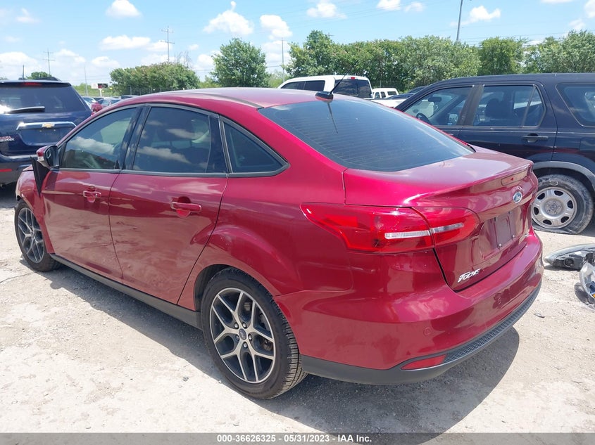 VIN 1FADP3H2XHL244405 2017 FORD FOCUS SEL