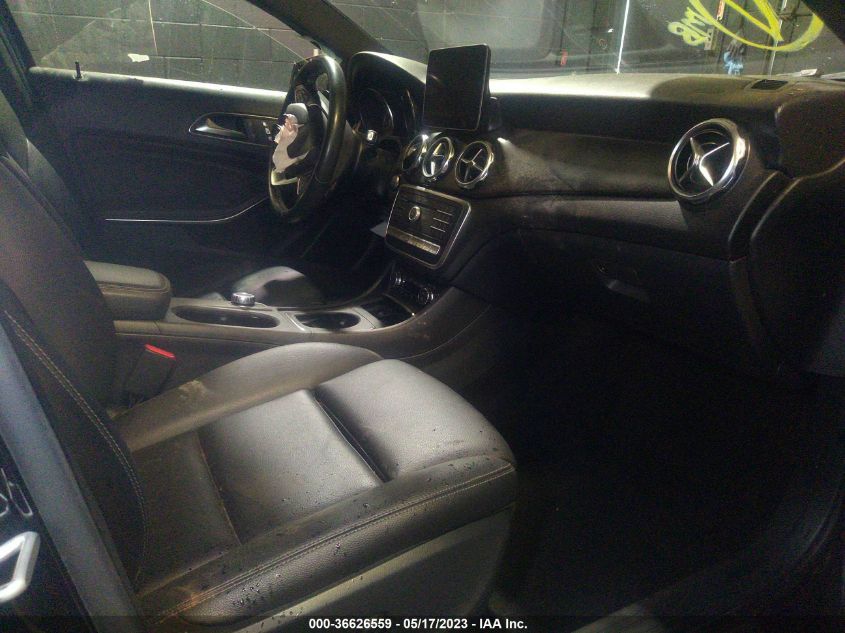 2018 MERCEDES-BENZ GLA GLA 250 - WDCTG4GB2JJ436202