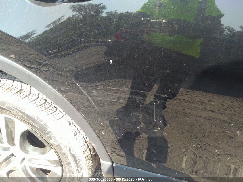 VIN 2T3BFREV7JW787865 2018 TOYOTA RAV4 LE