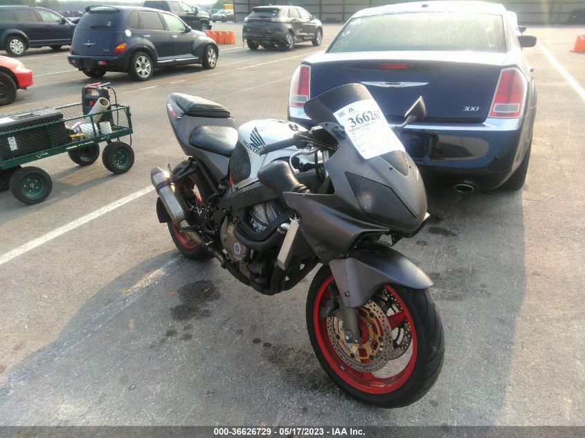 2002 HONDA CBR600 F4 - JH2PC35002M308403