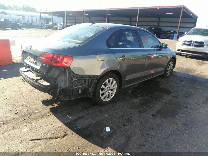 2013 VOLKSWAGEN JETTA SEDAN SE W/CONVENIENCE/SUNROOF - 3VWDX7AJ3DM257201