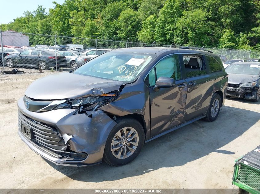 2022 TOYOTA SIENNA LE - 5TDKRKEC6NS092605