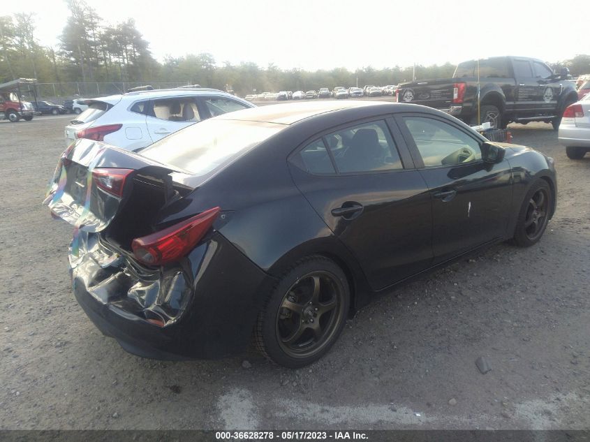 2018 MAZDA MAZDA3 4-DOOR SPORT - 3MZBN1U74JM205064