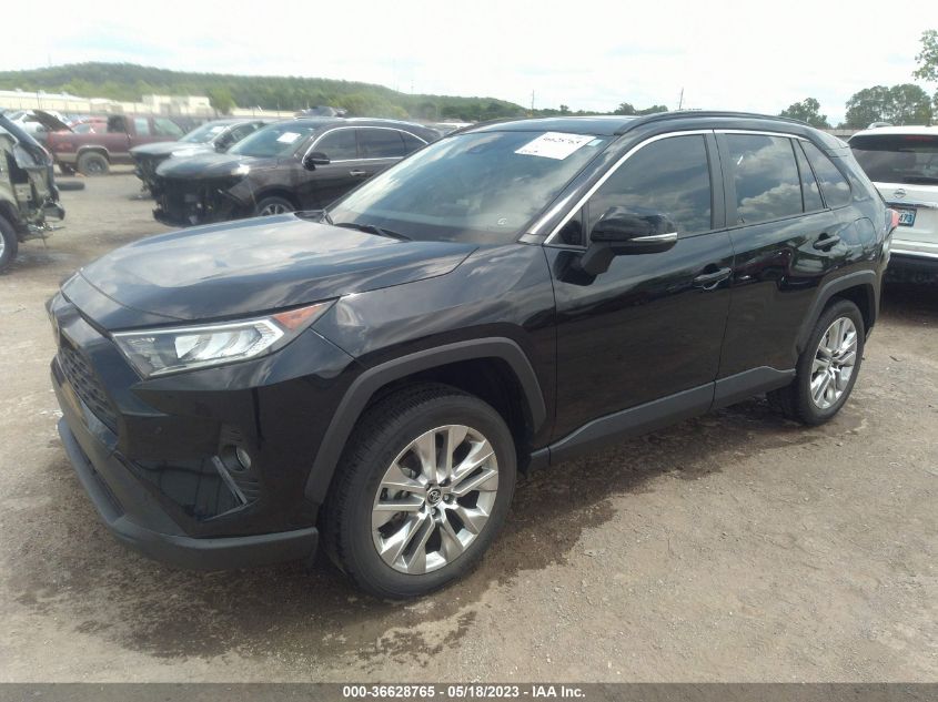 2019 TOYOTA RAV4 XLE PREMIUM - JTMC1RFV3KD021549