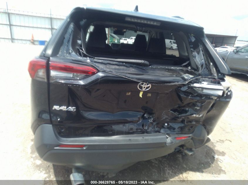2019 TOYOTA RAV4 XLE PREMIUM - JTMC1RFV3KD021549