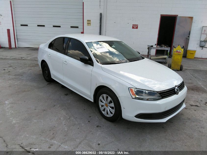 2014 VOLKSWAGEN JETTA SEDAN S - 3VW2K7AJ3EM410456