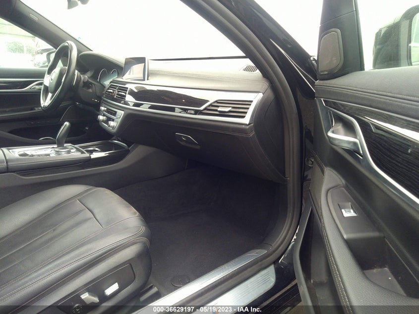 VIN WBA7E2C51KB218116 2019 BMW 7 SERIES 740I